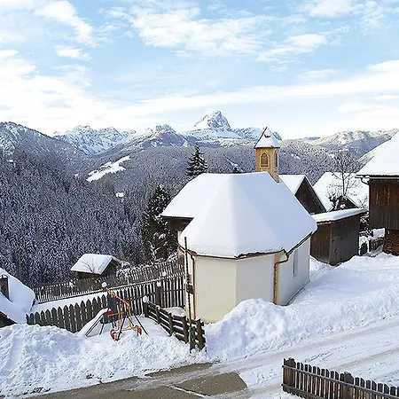 Alloggio per agriturismo Pinterhof San Vigilio Di Marebbe